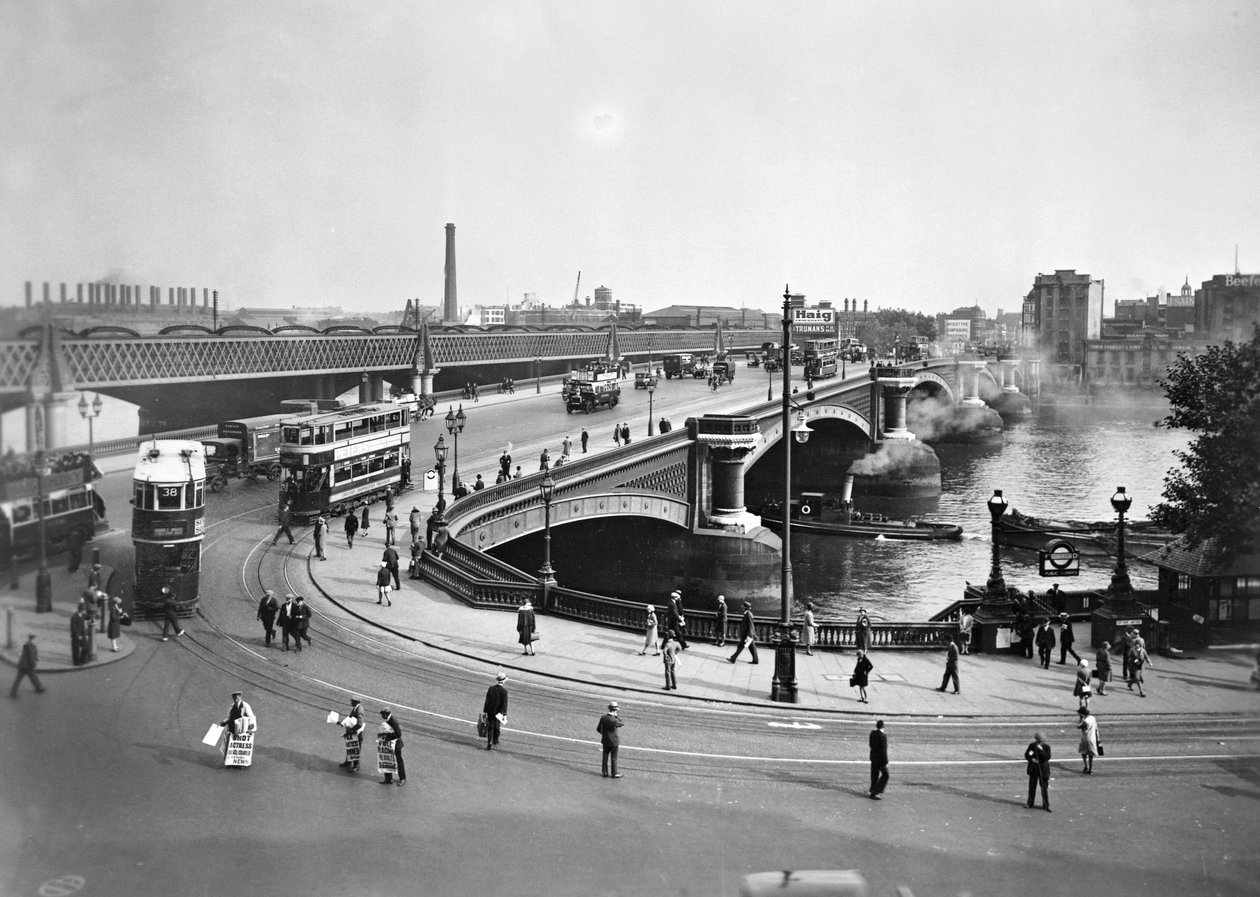 Blackfriars Bridge og Bankside kraftværk, London af George Davison Reid