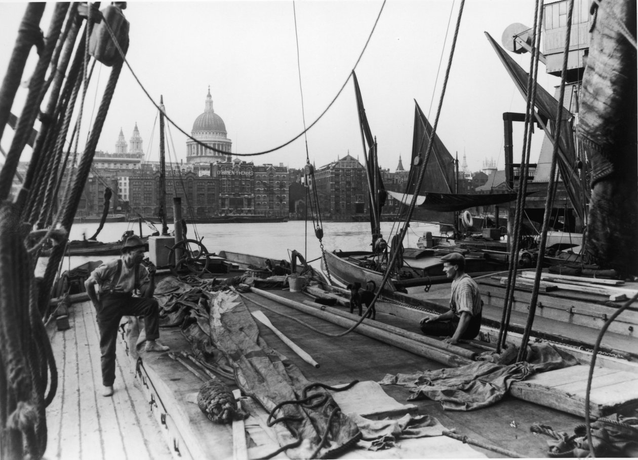 Mænd på en Thames-pram, South Bank, Lambeth, London, begyndelsen af det 20. århundrede af George Davison Reid