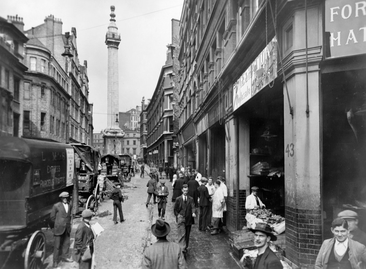 Monument Street og Monument, City of London, før 1933 af George Davison Reid