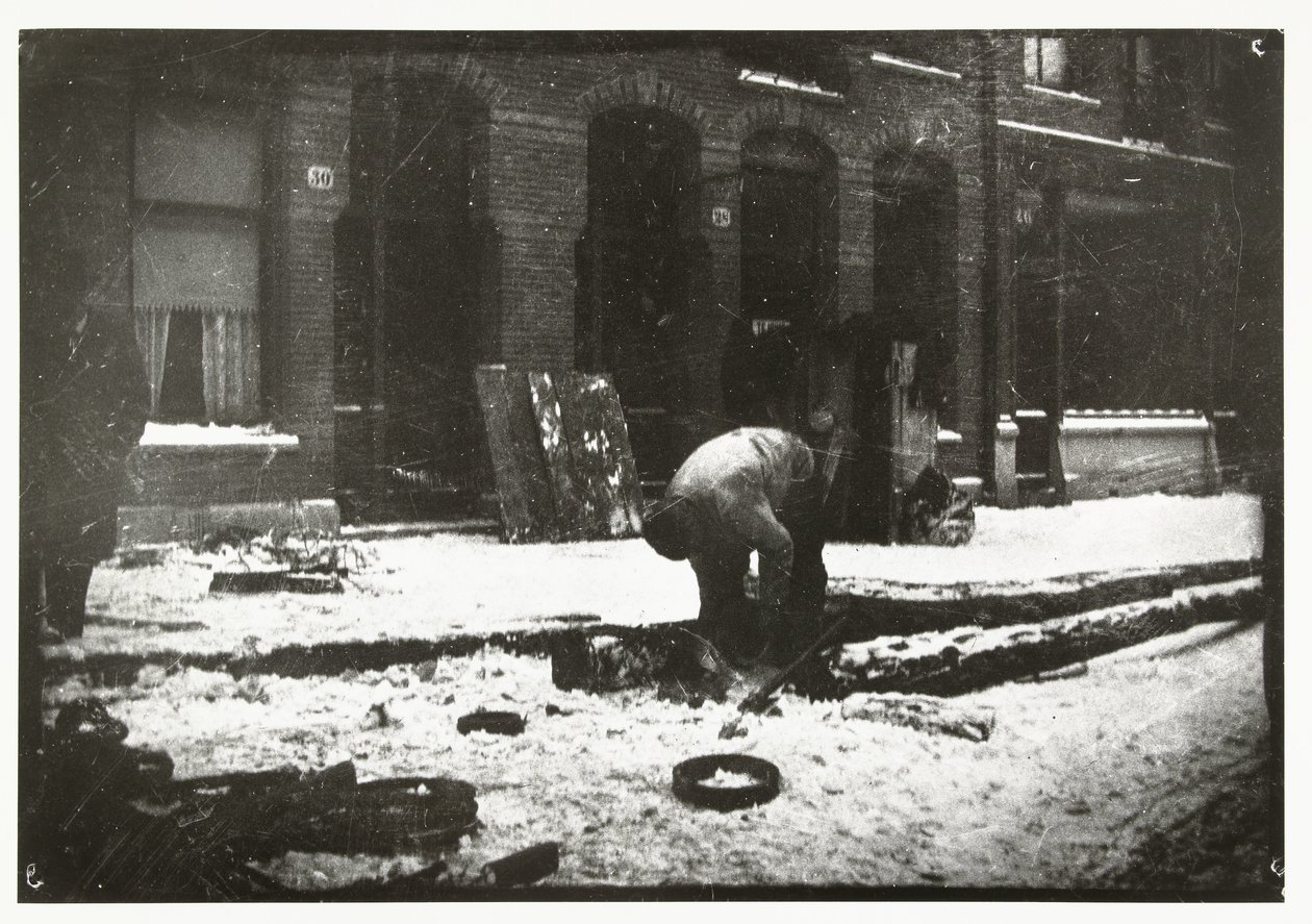 Bygningsarbejder på arbejde i sneen i Amsterdam af George Hendrik Breitner