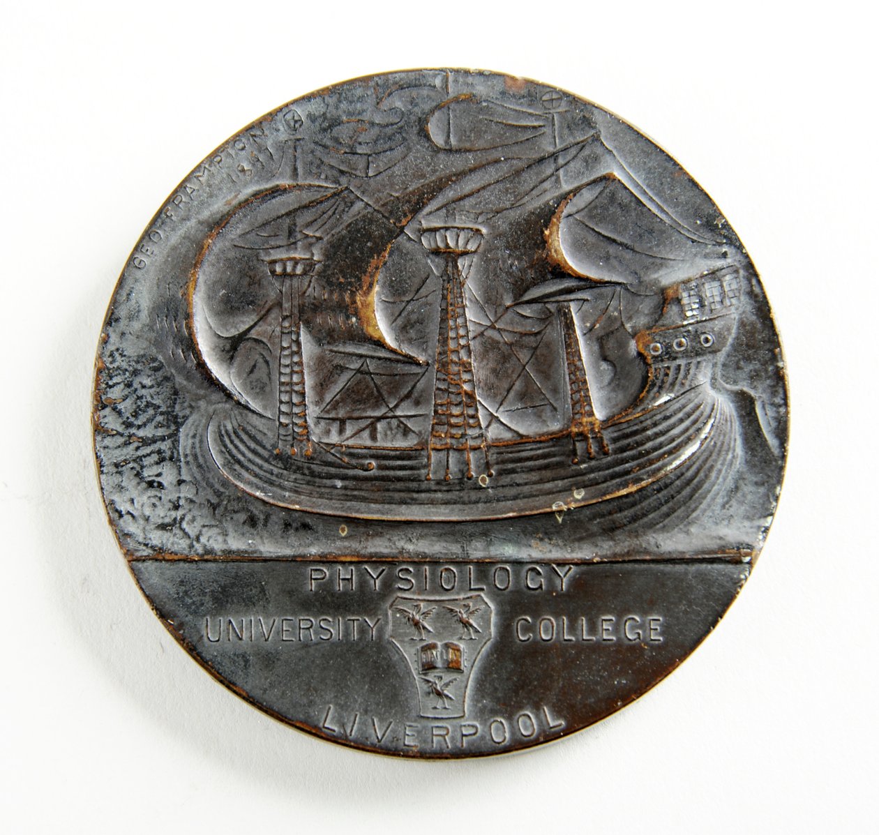 Liverpool University George Holt-medalje for fysiologi af George James Frampton