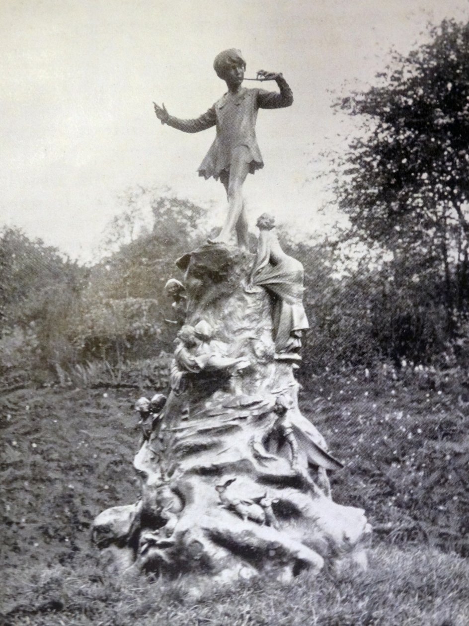 Fotografisk print af Peter Pan-statuen i Kensington Gardens af George James Frampton