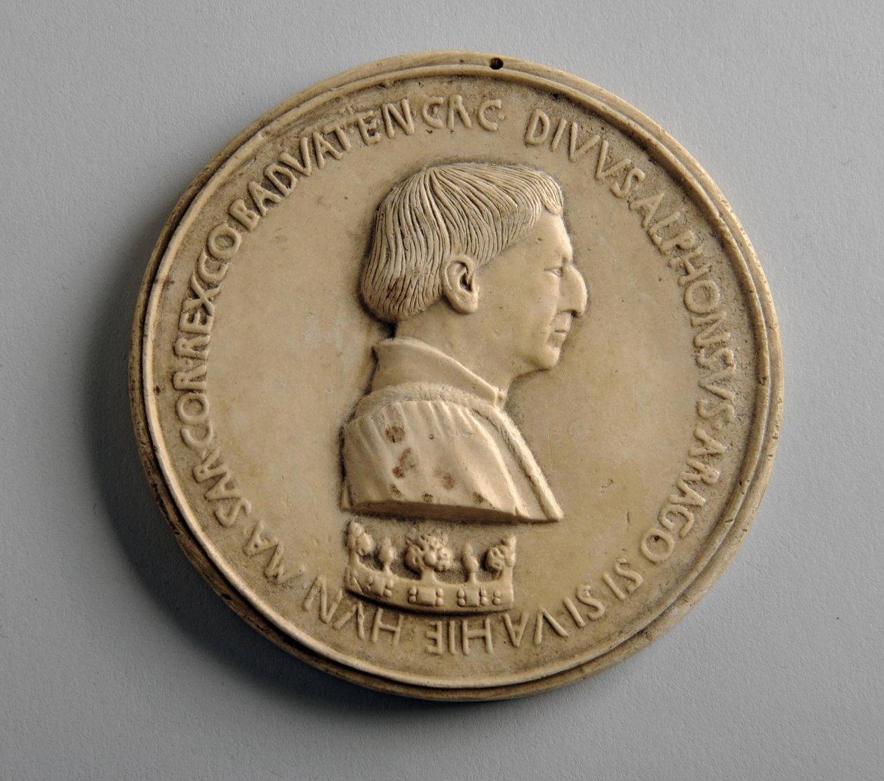 Gipsmedaljon (gips) af George James Frampton