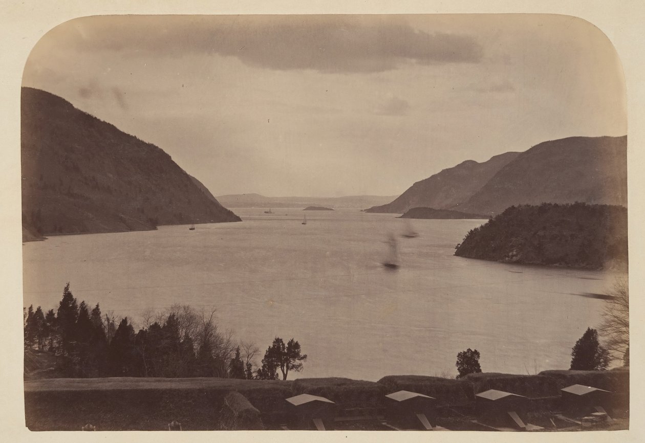 Hudson River Set fra United State Military Academy i West Point, New York, 1867. af George K Warren