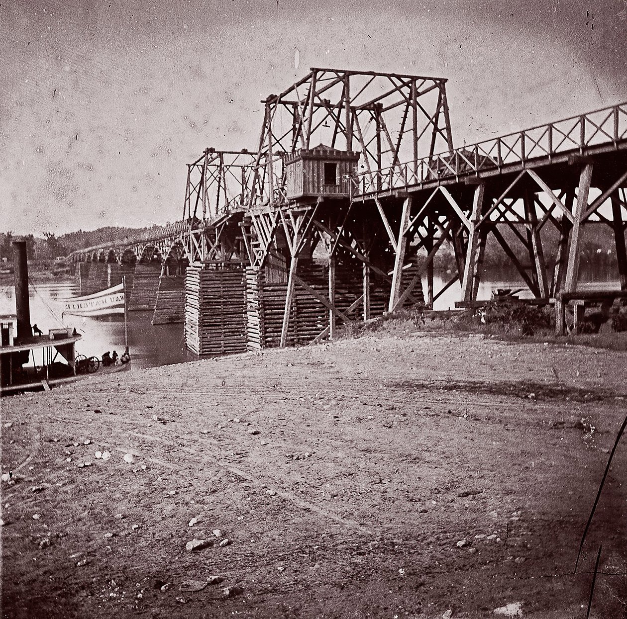 Bro over Tennessee River ved Chattanooga, ca. 1864. af George N. Barnard