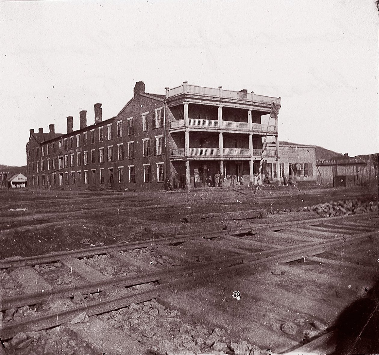 Crutchfield House, Chattanooga, Tennessee, ca. 1864. af George N. Barnard