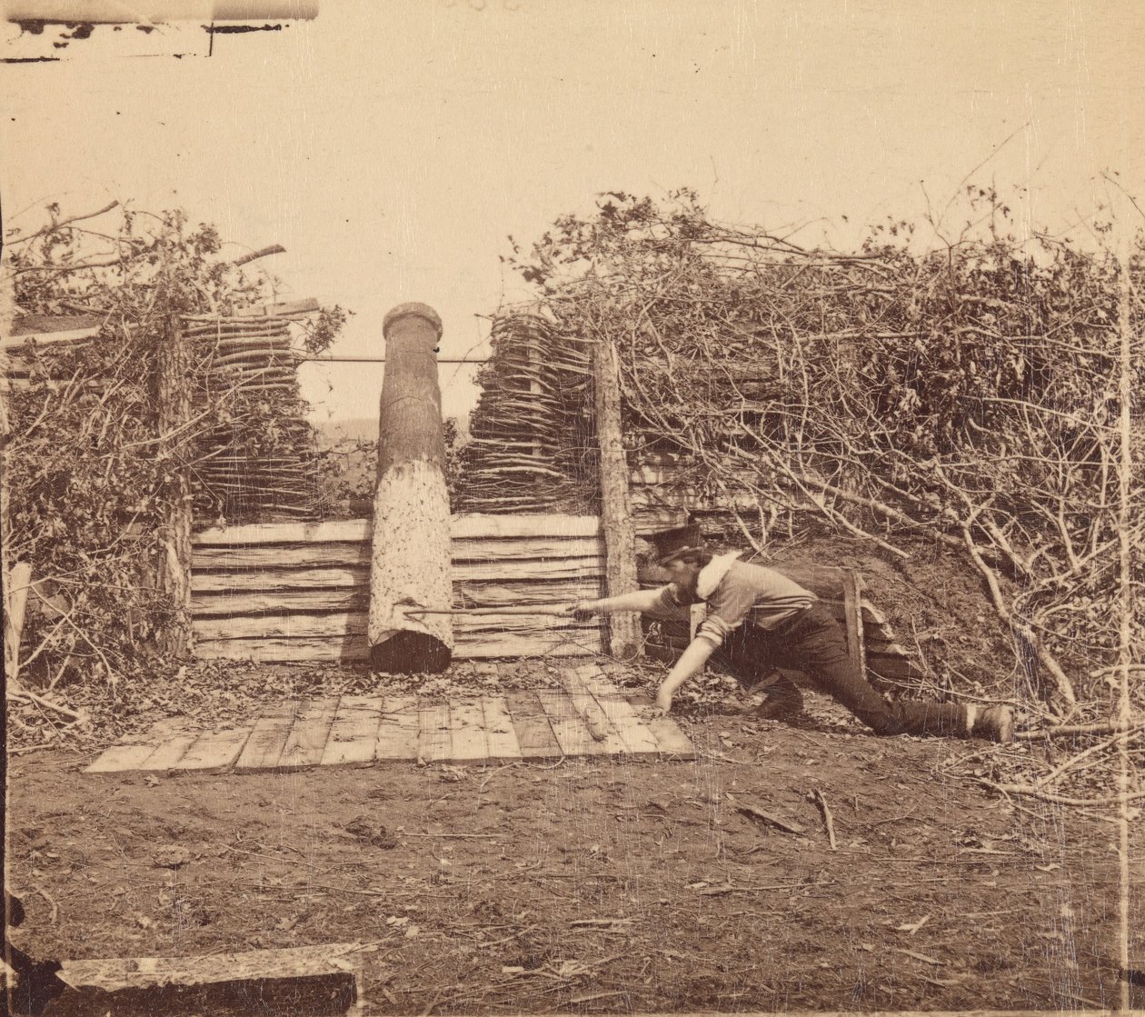 Quaker Gun, Centreville, Virginia, marts 1862. af George N. Barnard