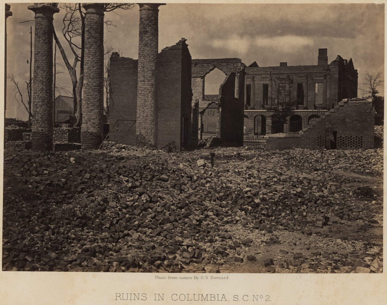 Ruiner i Columbia, S.C. nr. 2 af George N. Barnard