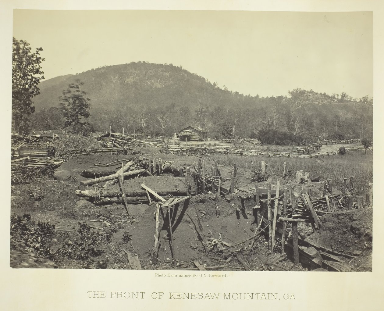 Fronten af Kenesaw Mountain, GA, 1866. af George N. Barnard
