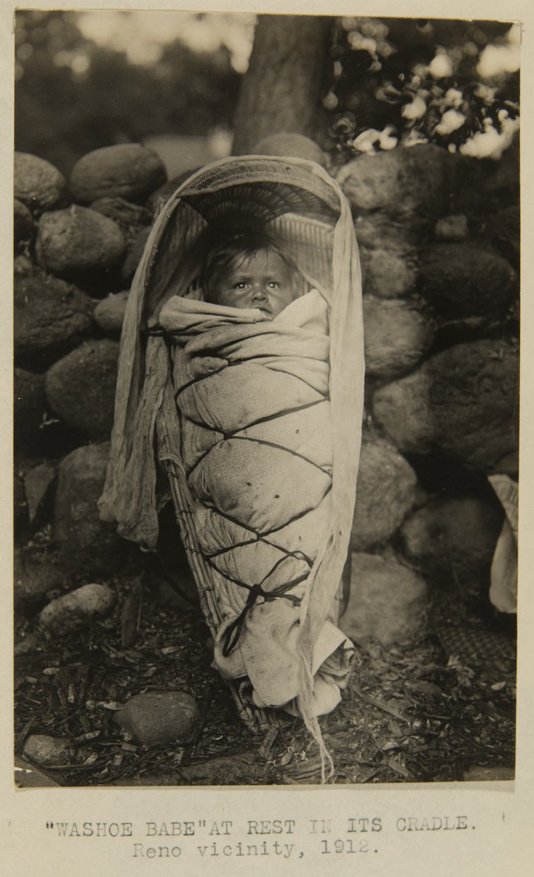 "Washoe Babe" hviler i sin vugge. Reno nærhed af George W. Ingalls