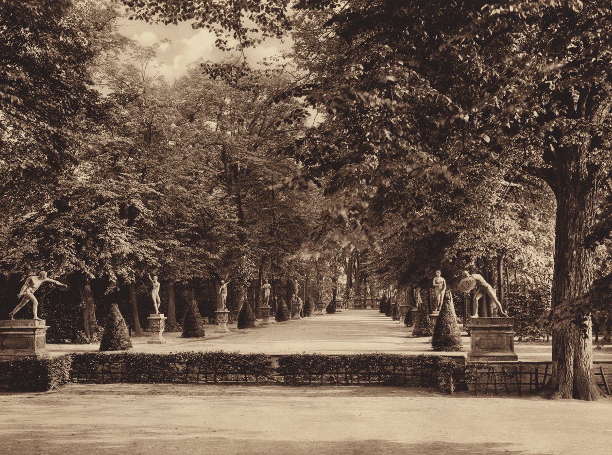 Garden Theatre, Herrenhausen Gardens, Hannover (s/h-foto) af German Photographer