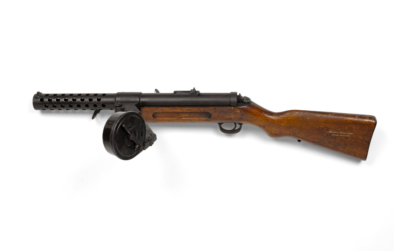 Bergmann 9 mm MP18-1 maskinpistol af German School