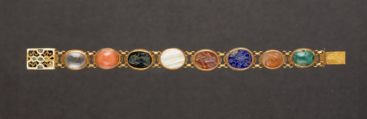 Armbånd (guld og ædelsten) af German School