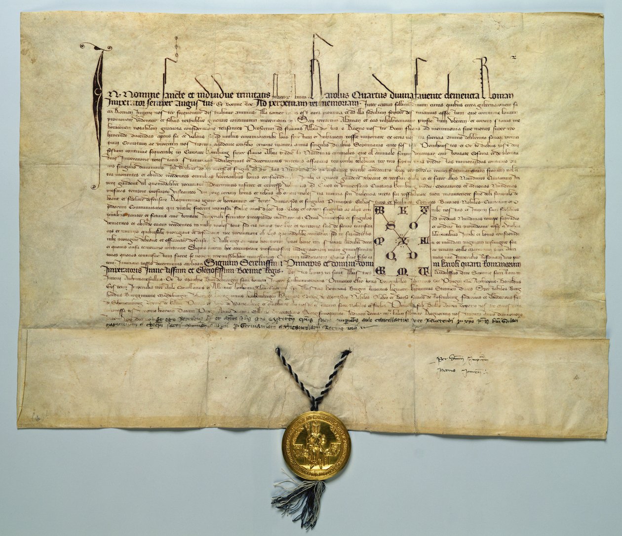 Tyren af Karl IV (1316-78) hellig romersk kejser, 29. januar 1365 (blæk på pergament med guldsegl) af German School
