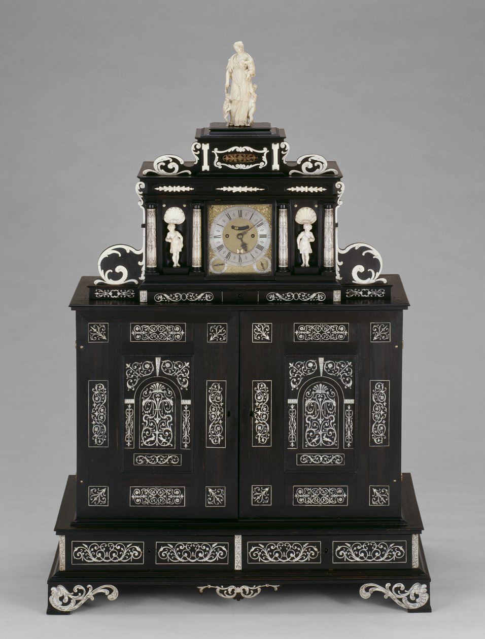 Skab, ca. 1660 (ibenholt, elfenben, forskellige træsorter, messing og jernredskaber) af German School