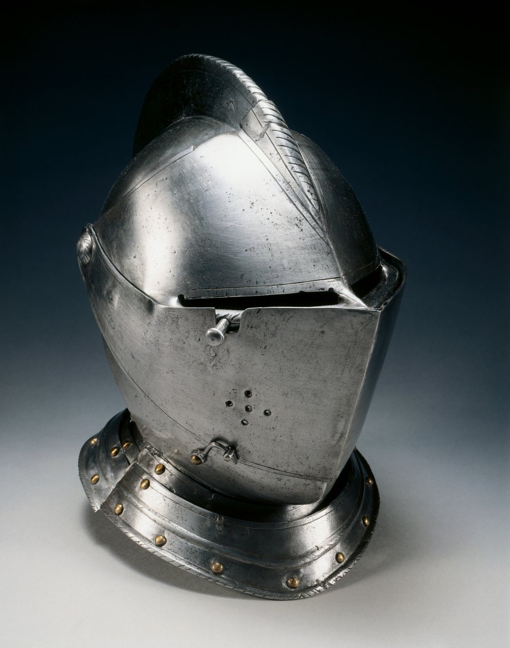 Tæt hjelm til marken, c.1550-70 (stål, jern, læder og messing) af German School