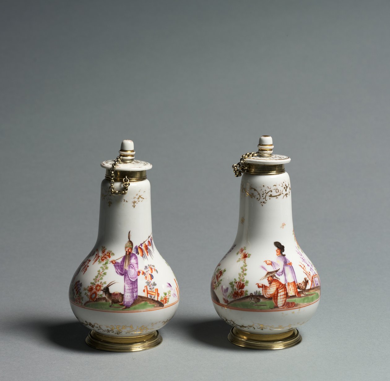 Overdækket kolbe, fabrikant Meissen Porcelænsfabrik, Tyskland, ca. 1720-1723 af German School