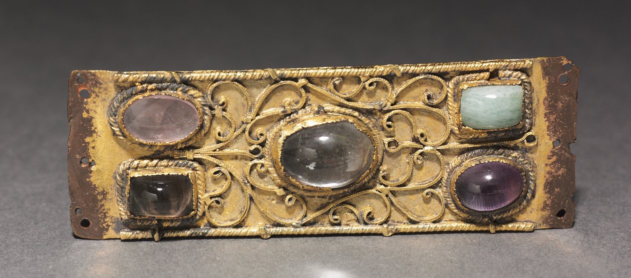 Dekorativ plakette, sandsynligvis fra et relikvieskrin, ca. 1200 (forgyldt kobber, guldtråd, cabochons) af German School