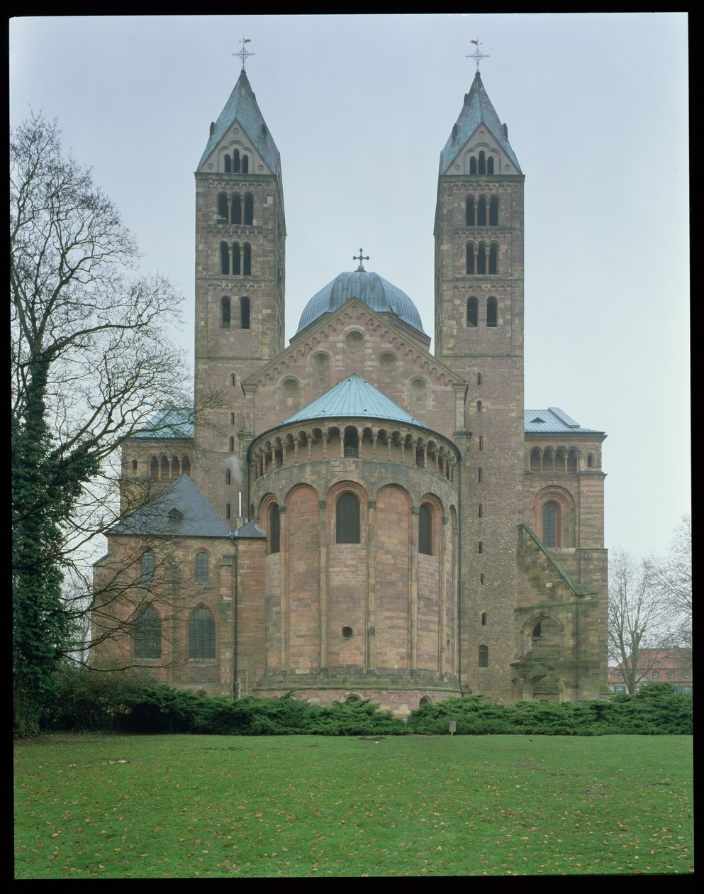 Østenden af Speyer Cathedral, påbegyndt 1030 af German School