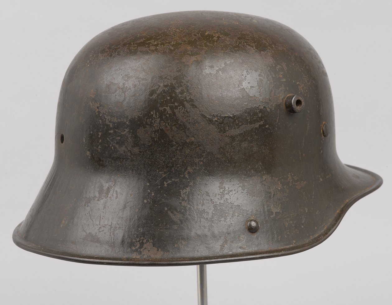 Tysk stålhjelm eller Stahlhelm, ca. 1916 (hjelm) af German School