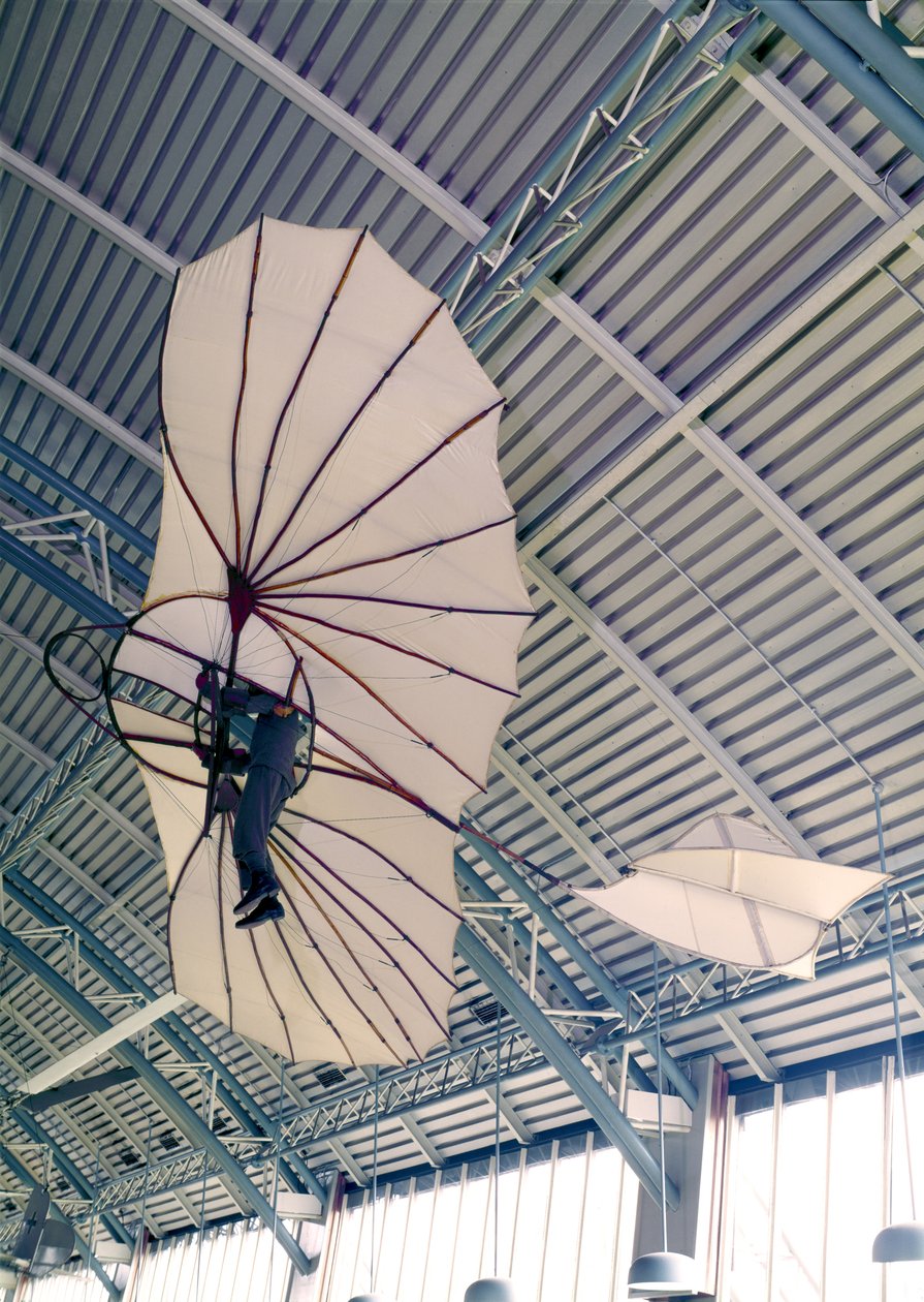 Svævefly lavet til Otto Lilienthal (1848-96) ca. 1891 (bomuld og træ) (se også 56774) af German School
