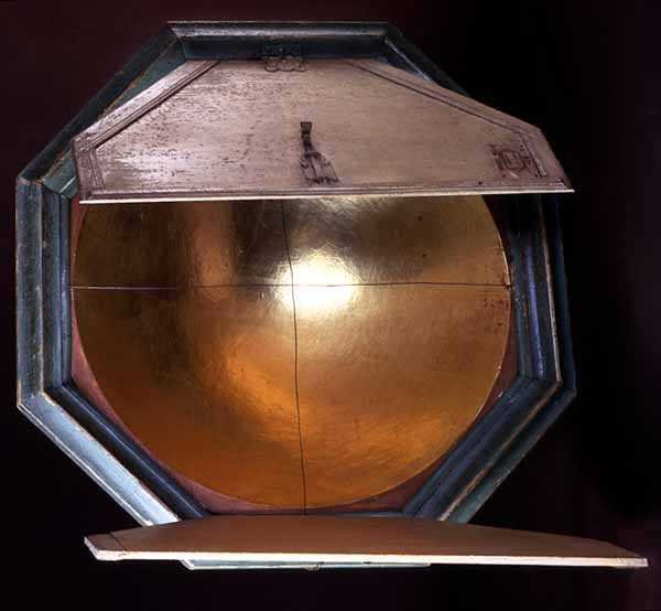 Parabolic Reflector, tilskrevet Brander-værkstedet, Augsburg (træ, keramik og bladguld) af German School