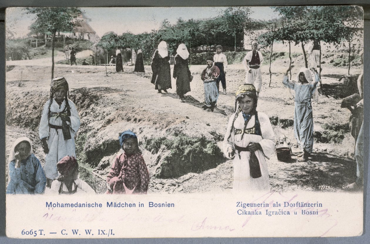 Postkort, der forestiller unge muslimske kvinder i Bosnien, 1904 af German School