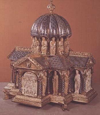 Eltenberg relikvieskrin, fra Köln, ca. 1180 (elfenben, kobber og emalje) af German School