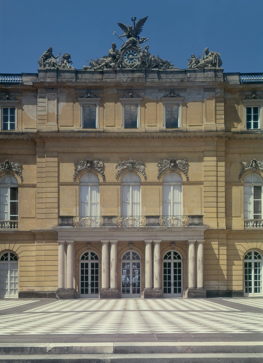 Marmorgården, designet af Georg Carl Heinrich von Dollmann (foto) af German School