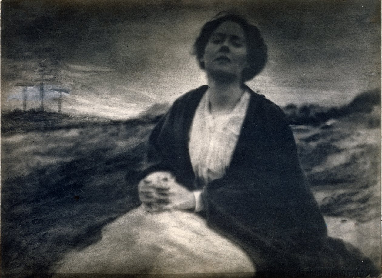 The Heritage of Motherhood, 190004 (platintryk med nogle tilføjelser i hånden) af Gertrude Käsebier