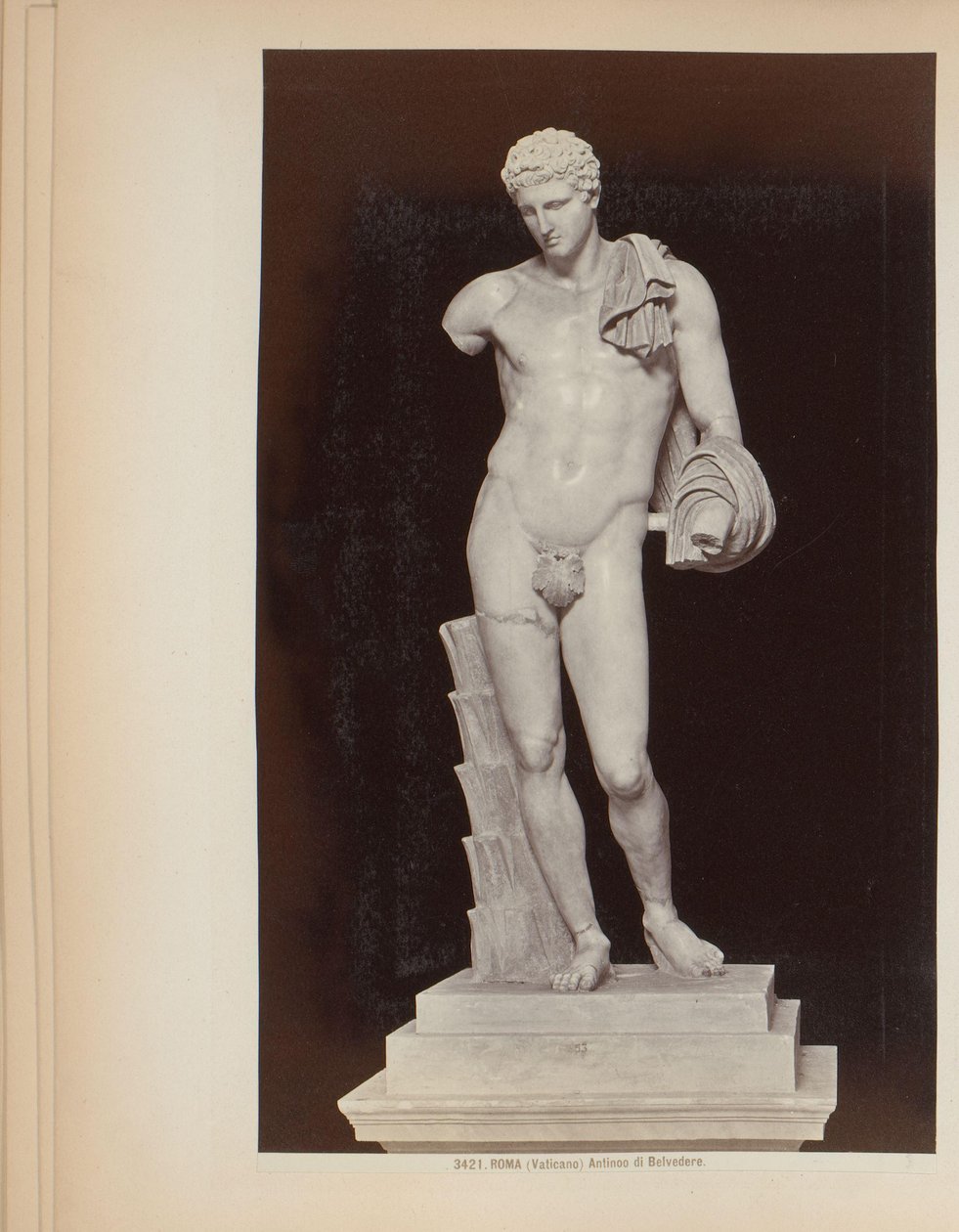 Skulptur af Hermes af Belvedere i Vatikanmuseerne i Rom, Italien Roma (Vaticano) Antinoo di Belvedere (titel på objekt) af Giacomo Brogi (attributed to)