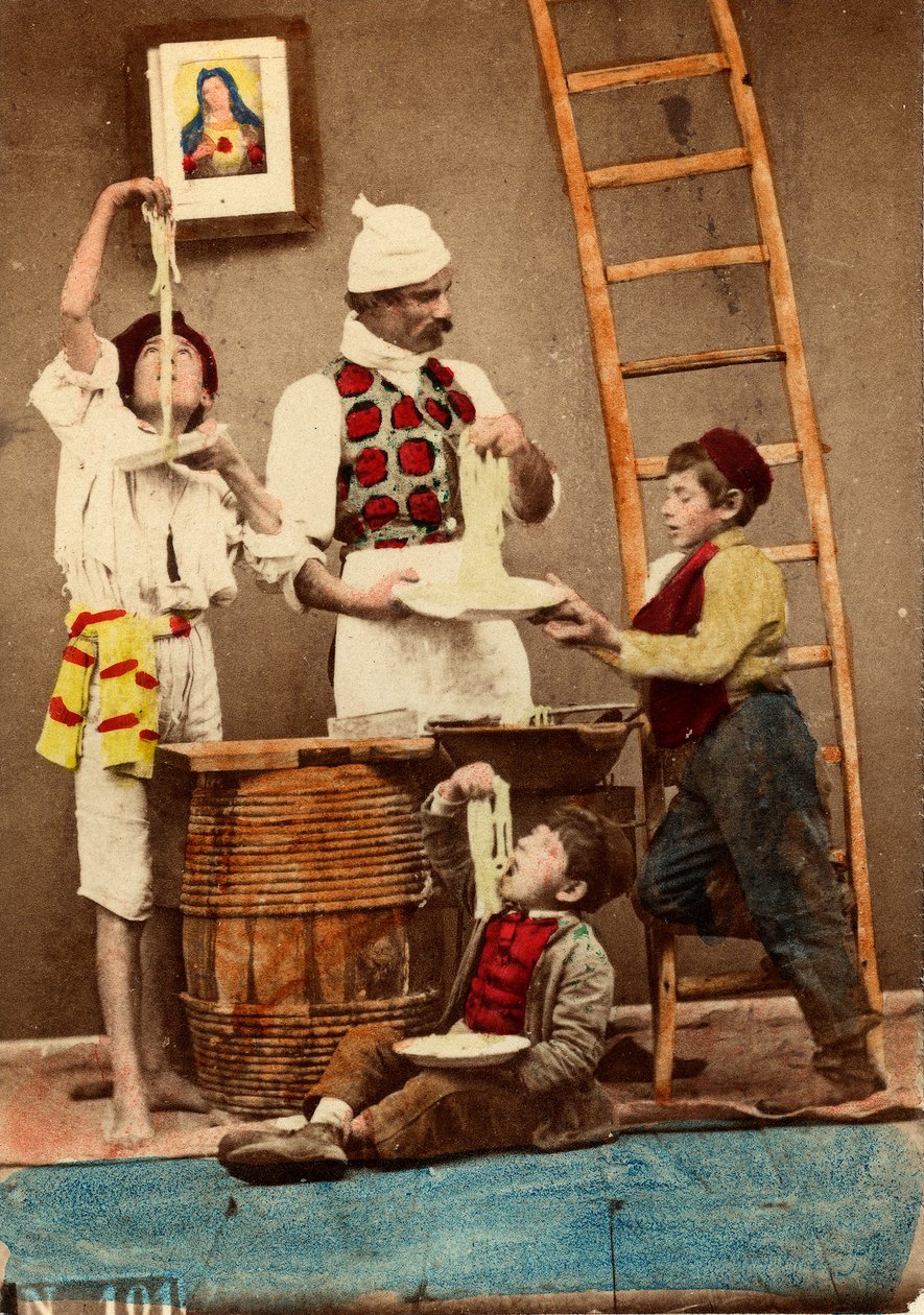 Børn spiser spaghetti med hænderne, Napoli, ca. 1865 (tryk på dobbeltvægtspapir) af Giorgio Conrad