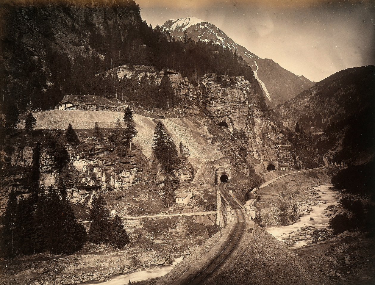 En strækning af San Gottardo-jernbanen ved Faido af Giorgio Sommer