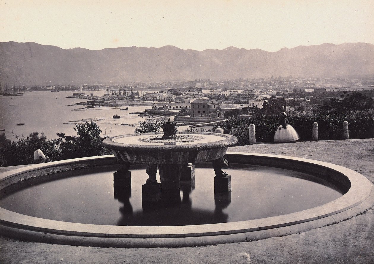 "Panorama fra Villa Belmonte med springvandet. Palermo" af Giorgio Sommer