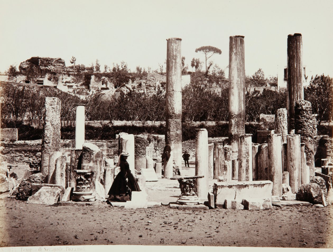 Serapis-templet i Pozzuoli, Napoli af Giorgio Sommer