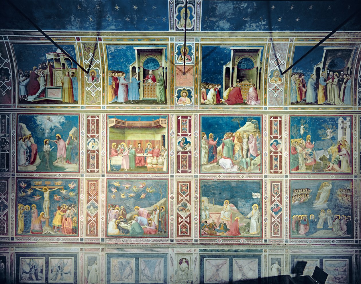 Udsigt over den nordlige væg, der viser scener fra Jomfruens liv og Kristi liv, ca. 1305 af Giotto di Bondone