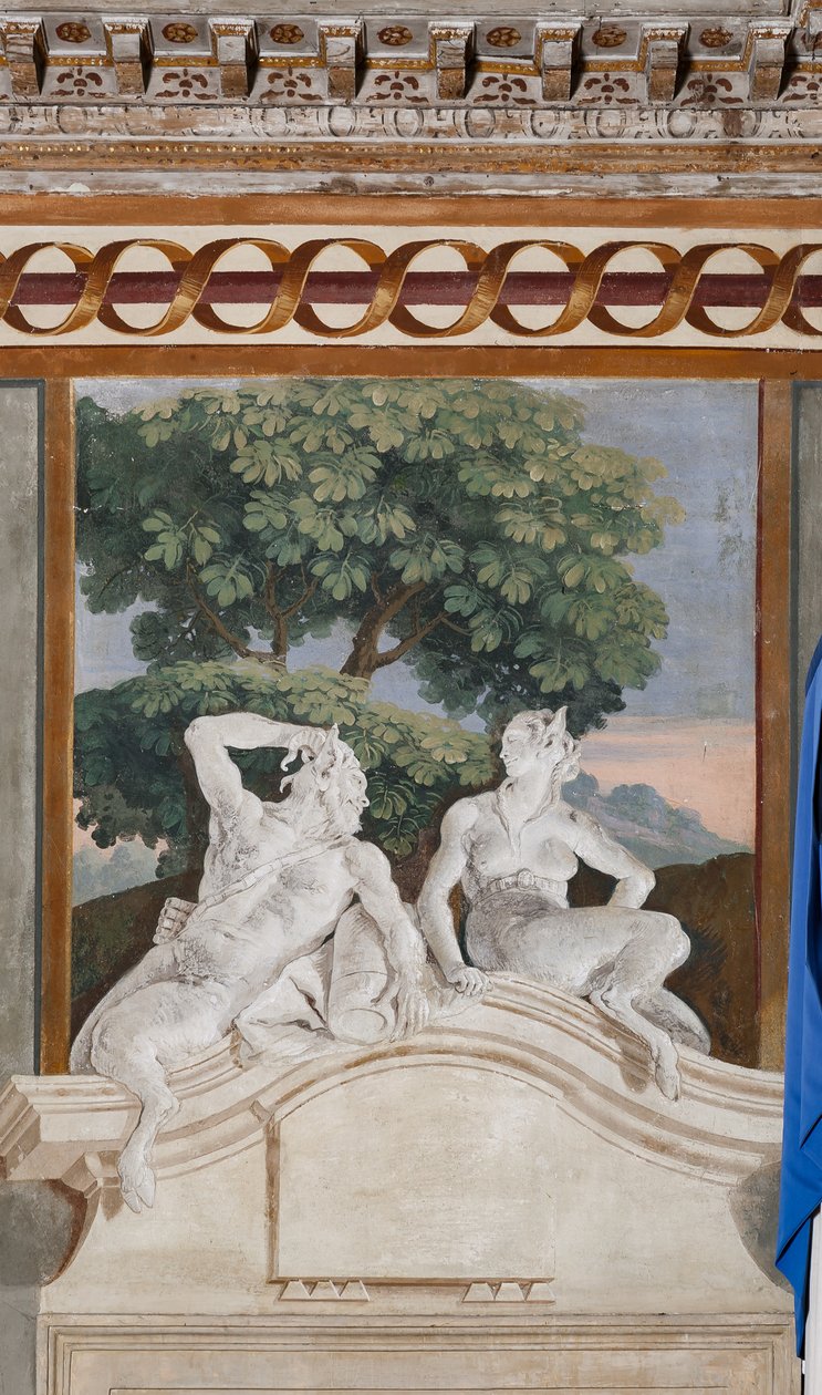 Gæstelogi, Rum i de landlige scener: monokrom fresko, der repræsenterer en satyr og en maenade af Giovanni Battista Tiepolo