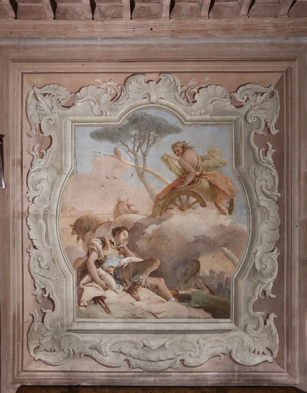 Palazzina (lille bygning): udsigt over det fjerde rum eller af Torquato Tasso, med freescoes, der repræsenterer episoder af "Jerusalem Delivered": "Heksen Armida ser Rinaldo, der sover, og forelsker sig i ham" af Giovanni Battista Tiepolo