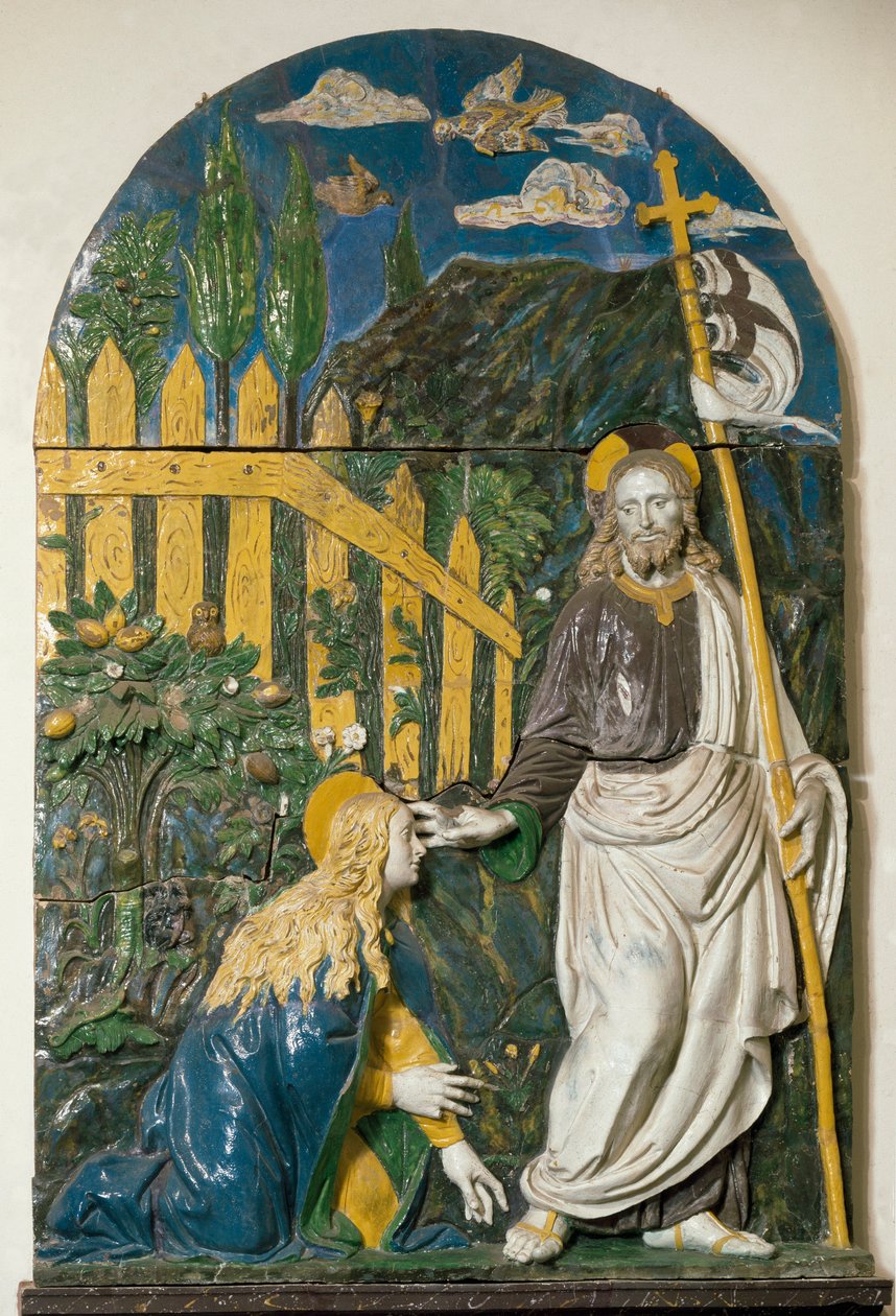 Noli me tangere Jesus Kristus holder et hvidt flag (standard) slået med et rødt kors, og hans aureole er markeret med et kors. Keramiske reliefstrømper af Giovanni della Robbia (1469-1529) Firenze, Museo Nazionale del Bargello af Giovanni della Robbia