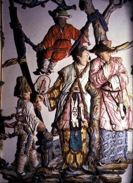 Salon Chino (kinesisk værelse) detalje af figurer af et kinesisk par og legende børn, 1769 (porcelæn) (se også 93237, 93239) af Giuseppe Gricci