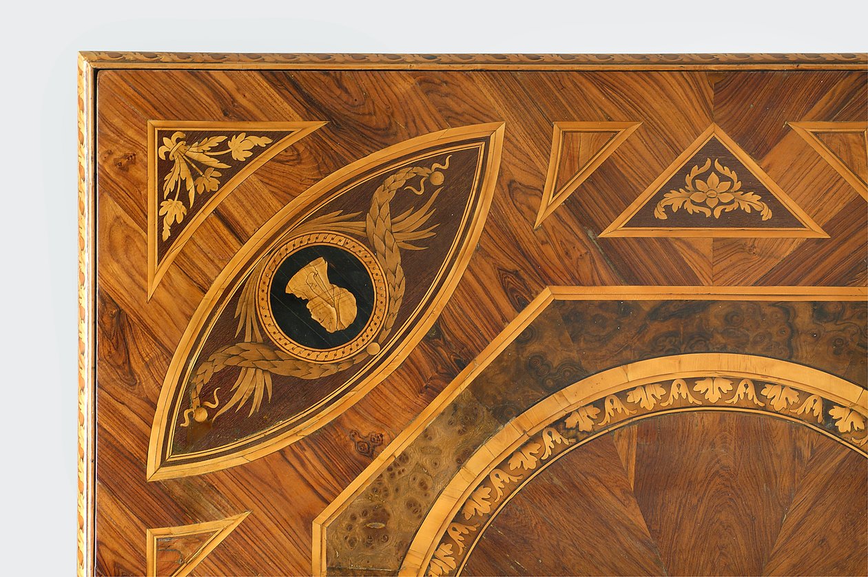 Detalje af toppen af et bord (træ) af Giuseppe Maggiolini