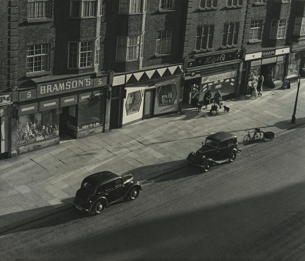 Gadebillede i London af Godfrey Macdominic
