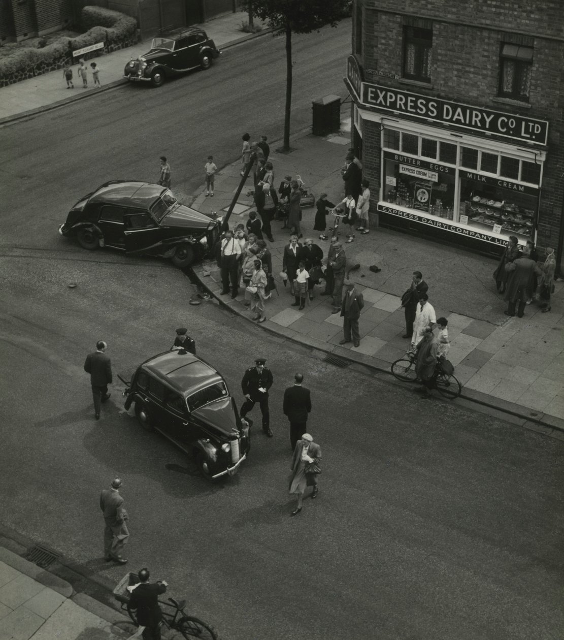 Gadebillede i Sidmouth Road i det nordlige London af Godfrey Macdominic