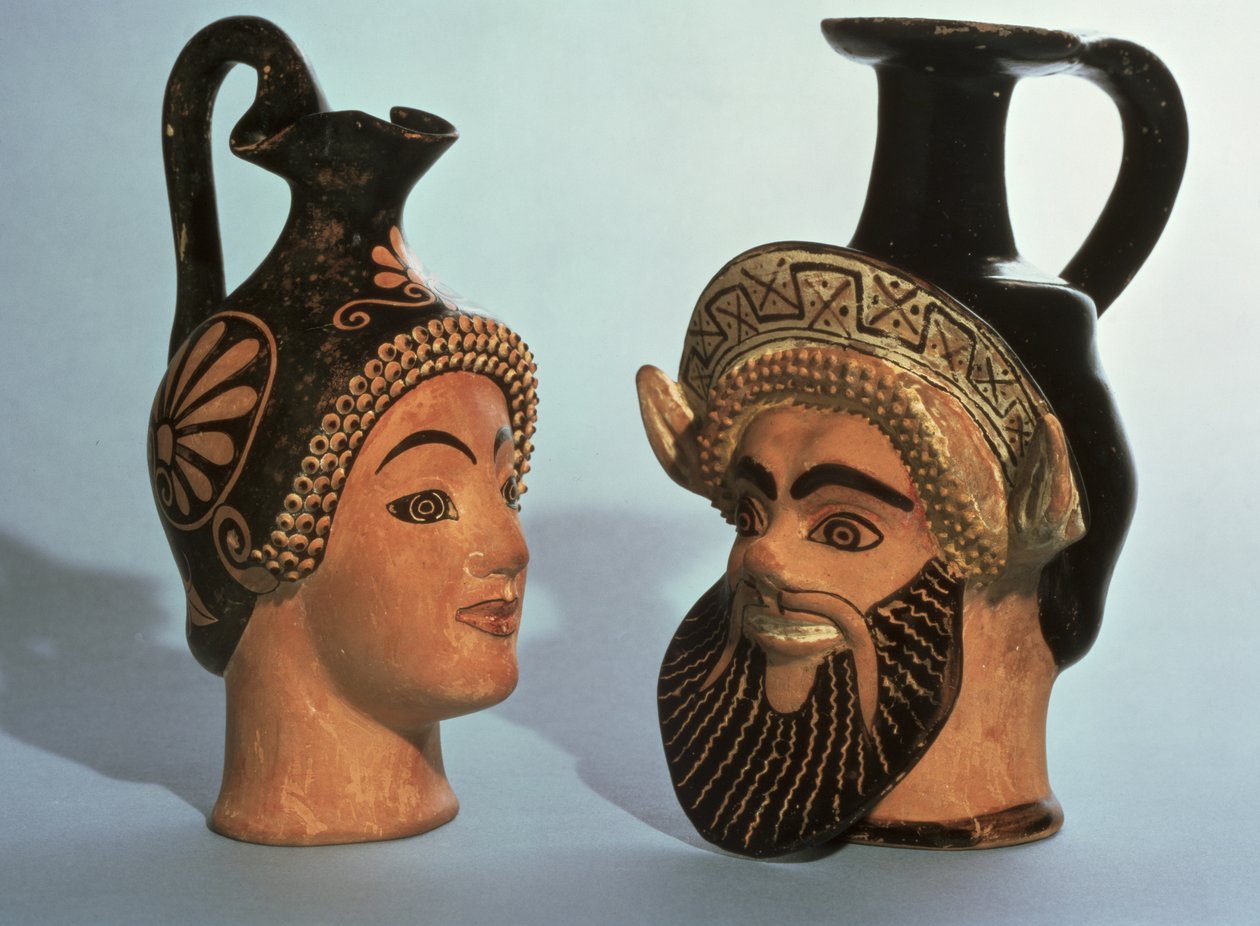 Oinochoe hovedvaser, sandsynligvis fra Athen, LtoR Maenad, Klasse E navnevase af Oxford-klassen og Satyr, Klasse P af Chairete-klassen, ca. 500-450 f.Kr. (polykrom keramik) af Greek