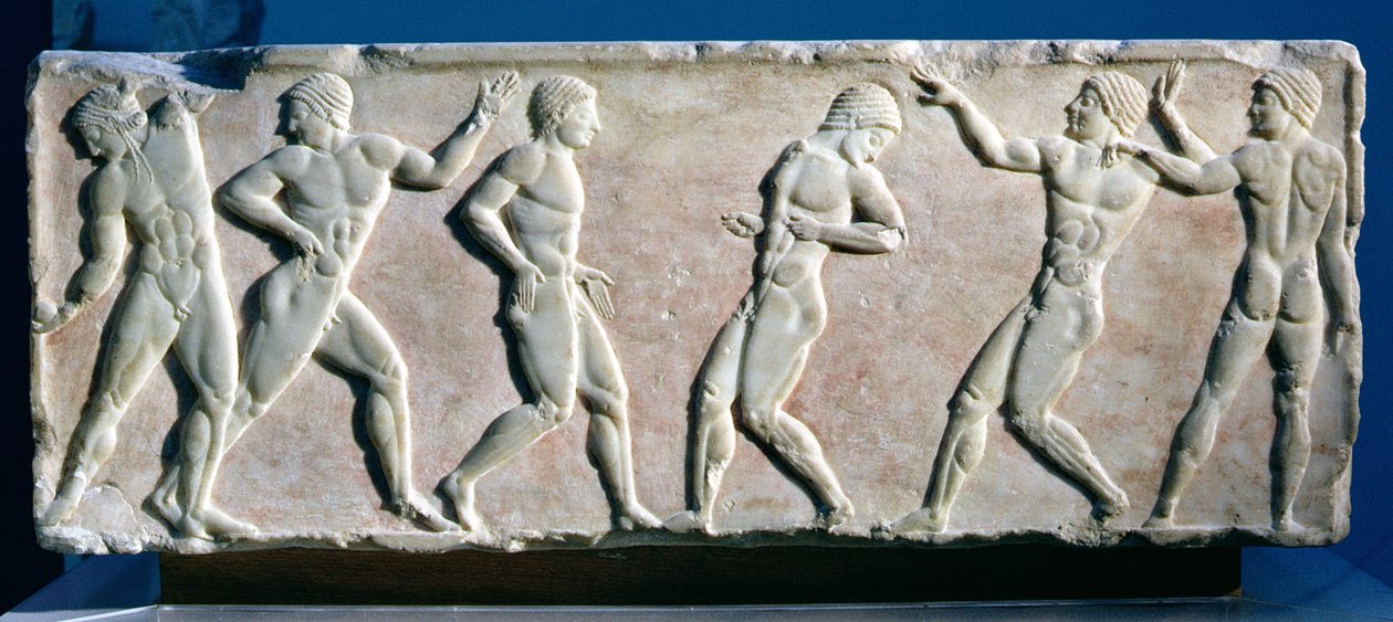Unge mænd, der spiller et boldspil, fra en statuebase fundet på Dipylon Cemetery, Athen, (marmor) ca. 510 f.Kr. (se også 60009-11) af Greek