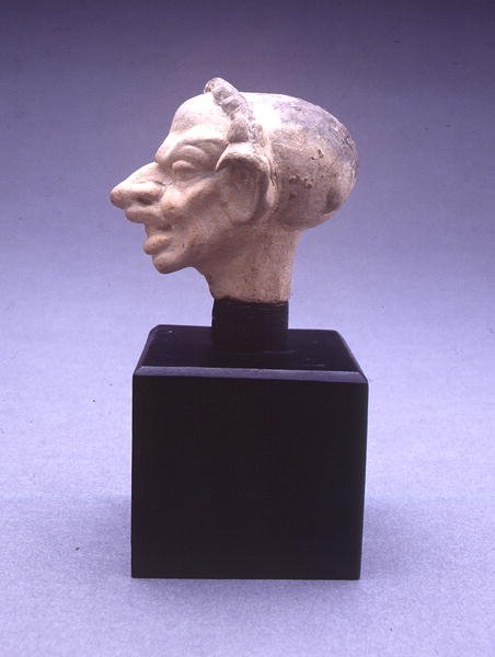 Grotesk kvindehoved, 100 f.Kr.-100 e.Kr. (terracotta) (se 63466) af Greek