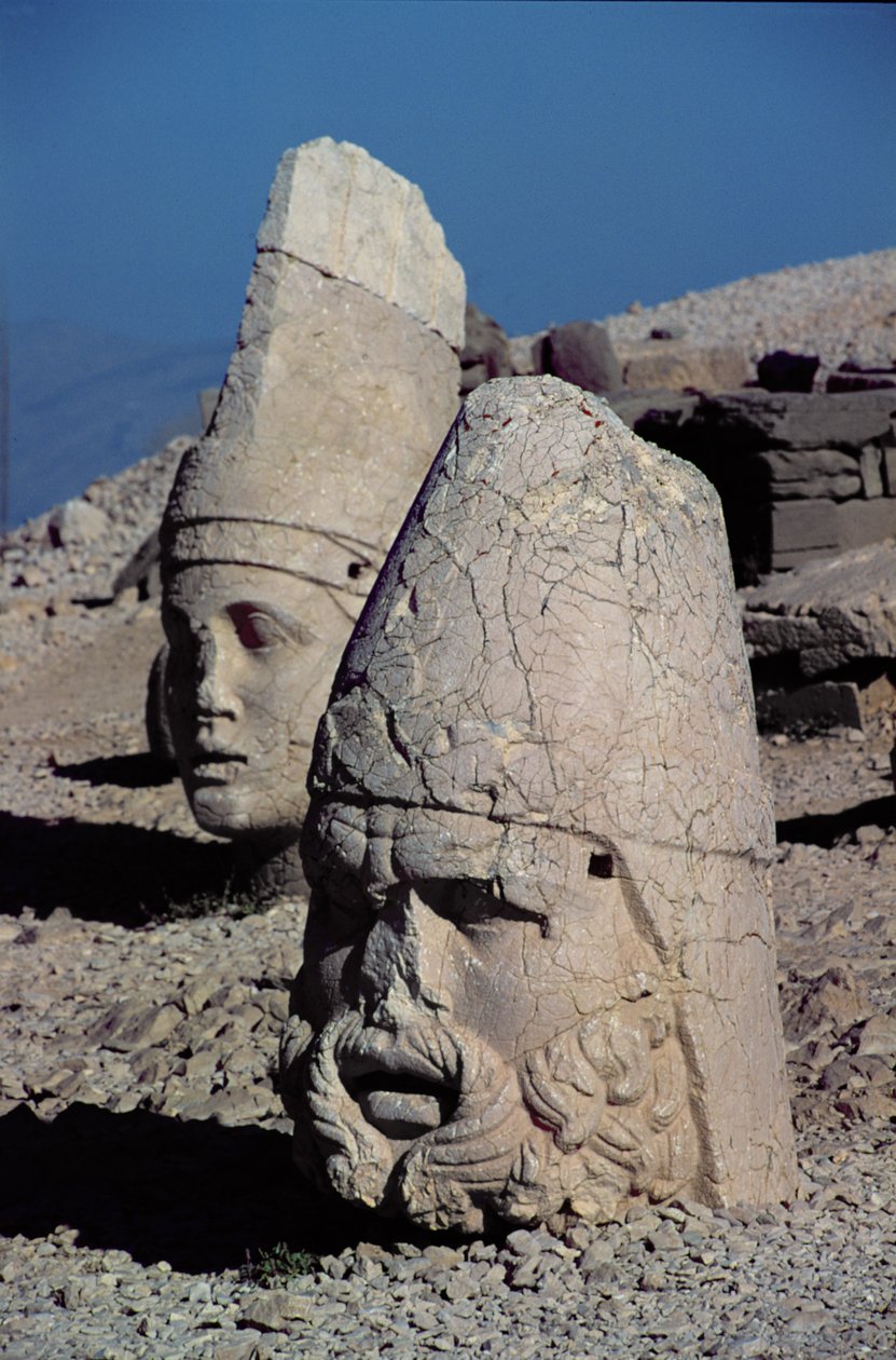 Hoved af Zeus-Oromandes og en gudinde af Greek
