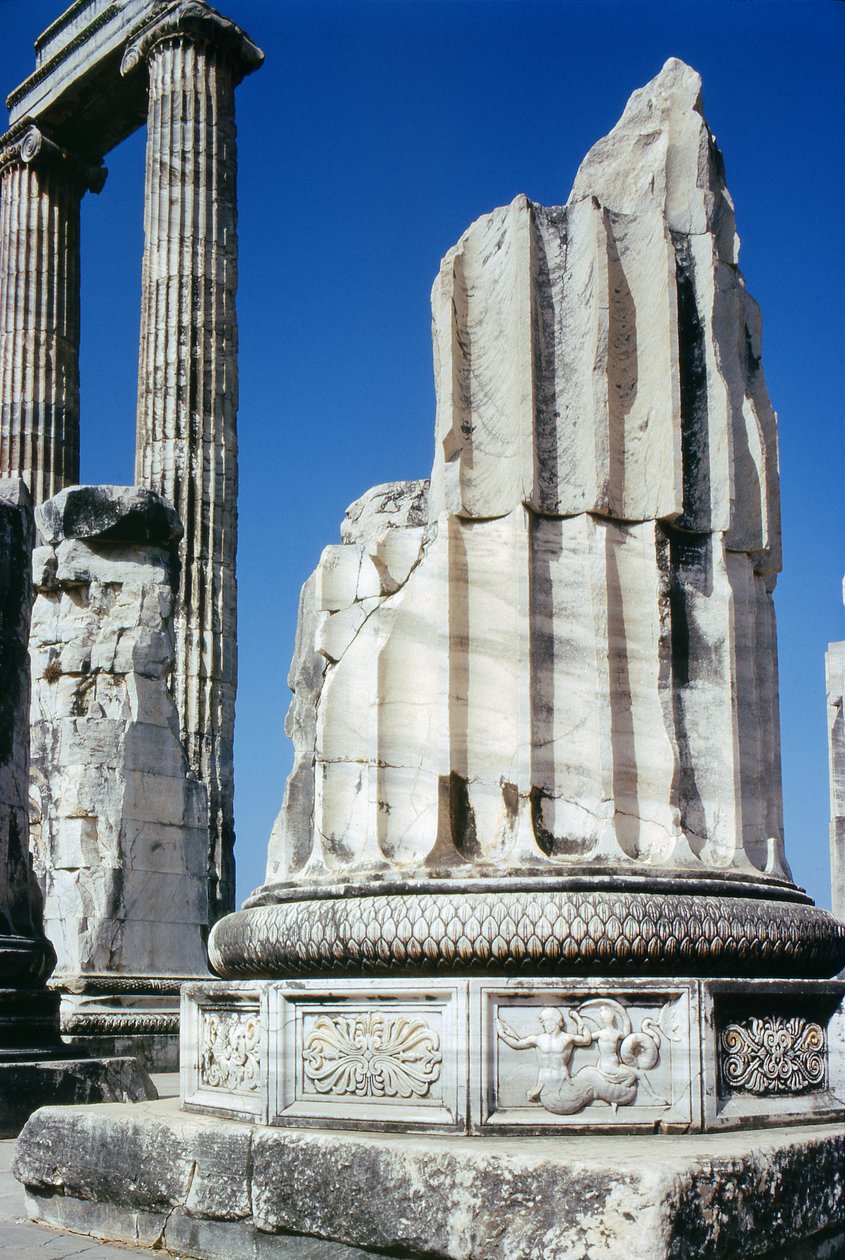 Basen af en søjle i Apollontemplet, ca. 300 f.Kr af Greek School