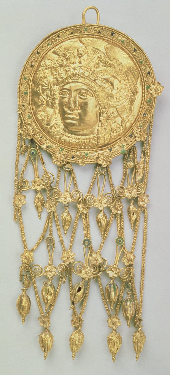 Vedhæng med hovedet af Athena Parthenos (guld og emalje) af Greek School