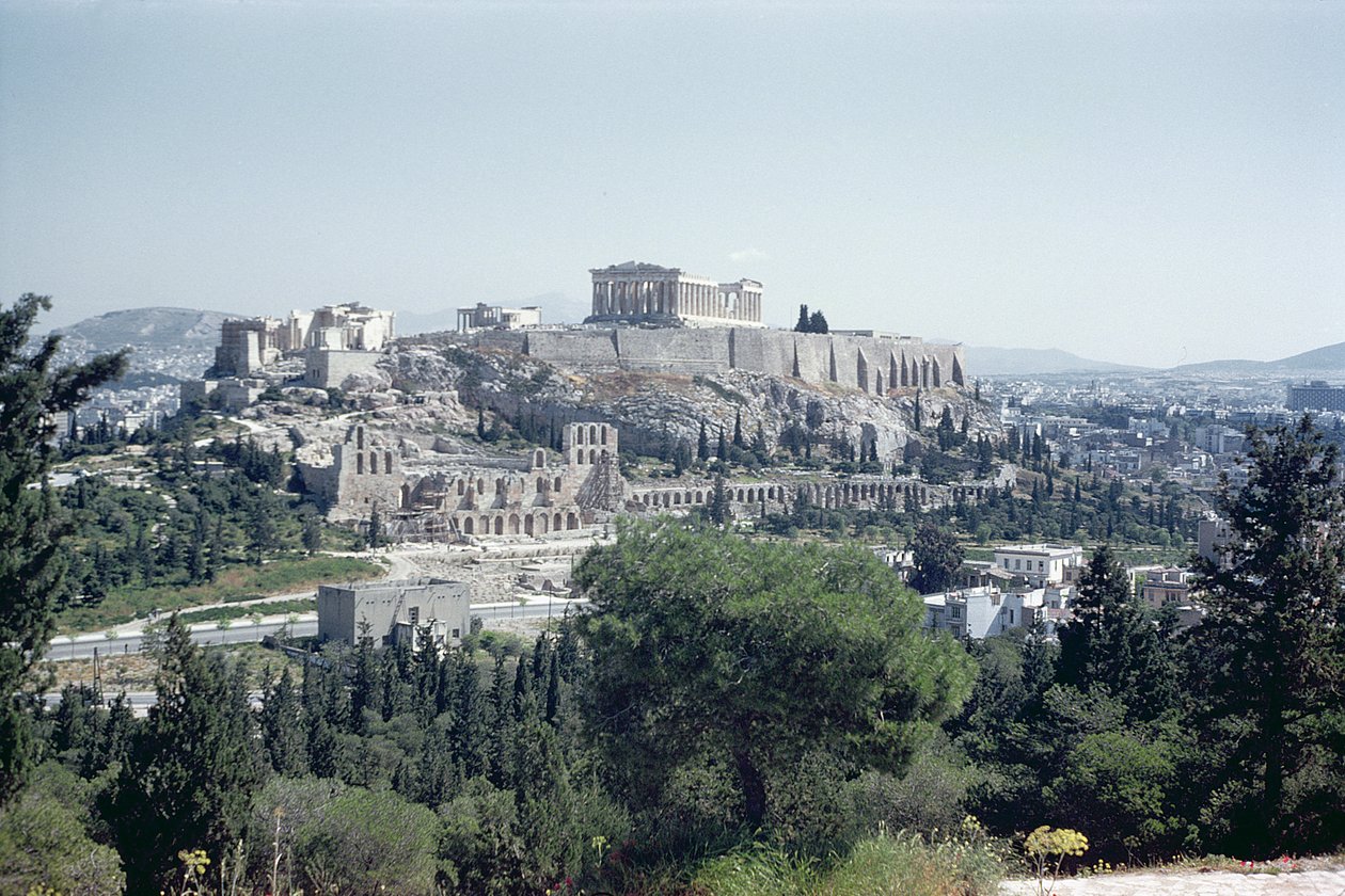Vestlig udsigt over Akropolis, bygget c.600 f.Kr.-450 f.Kr af Greek School